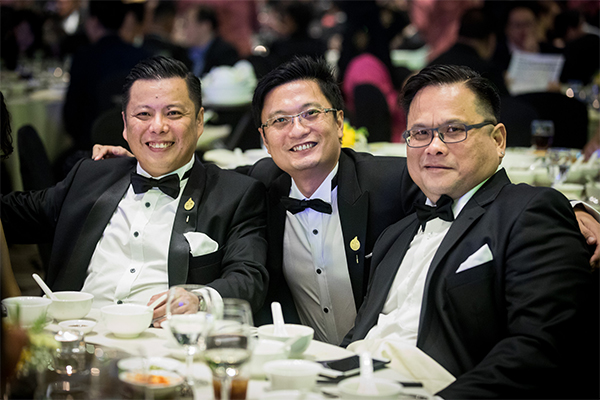 Golden Bull Award Winner - UDrive Media